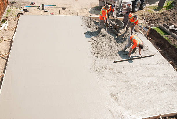 Best Concrete Driveway Installation in Valley Park, MO